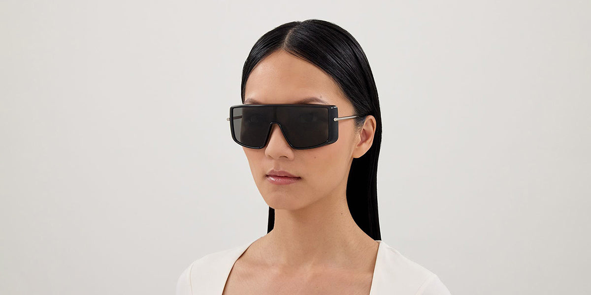 Alexander McQueen AM0524S 001