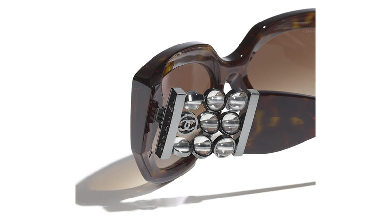 CHANEL 5545 C714/S5 Sunglasses - Pretavoir