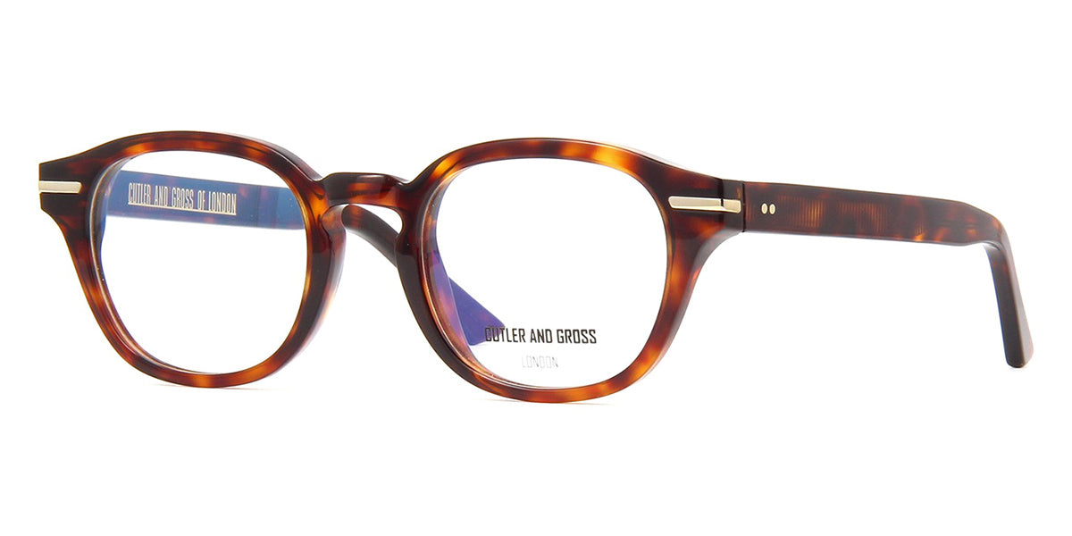 Three quarter view of chunky tortoise shell spectacle frame