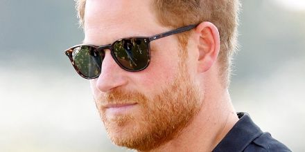 Oliver Peoples Finley Esq. Sun OV5298SU 1454/O9 Matte Sable Tortoise/Green Mirror Gold Polarised VFX