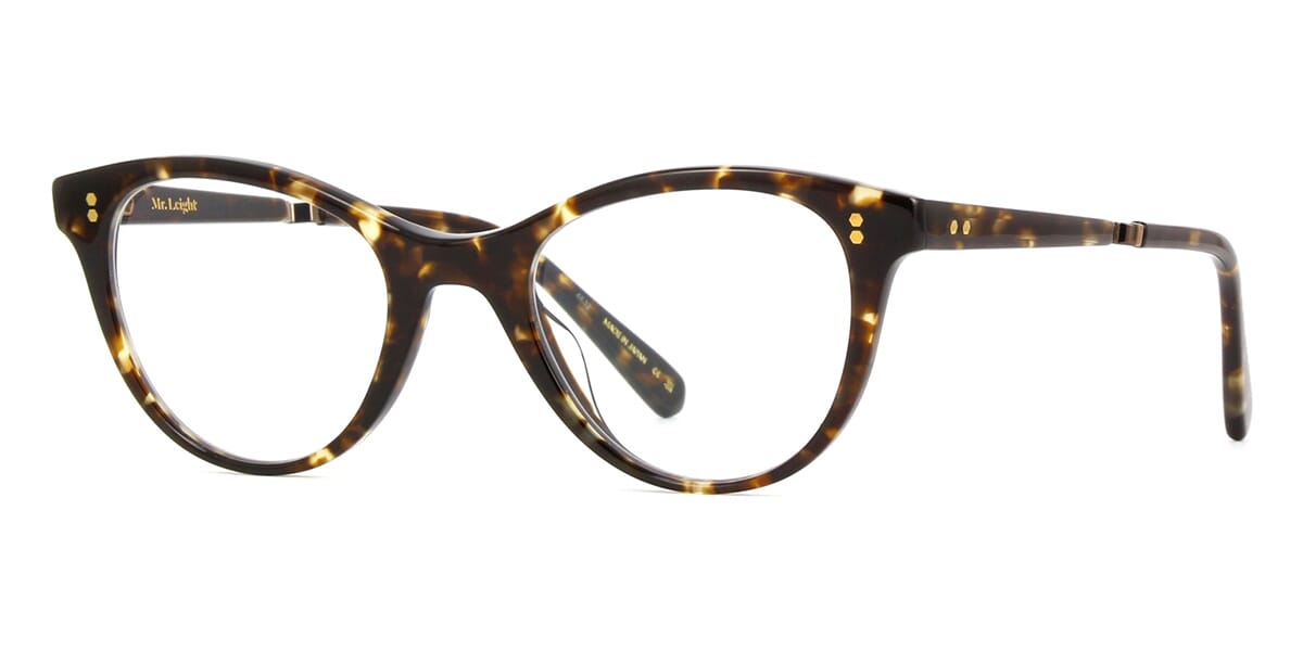 Three quarter view of tortoise pattern cat-eye glasses frame